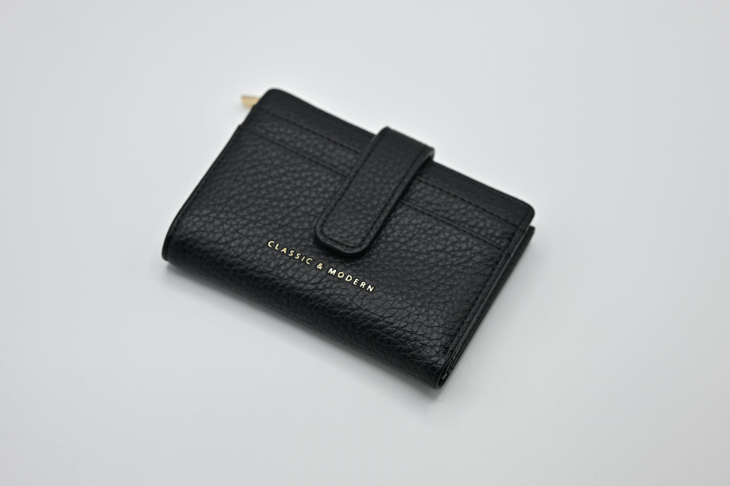 Premium Leather Wallet & Pouch Collection – Classic & Modern Styles